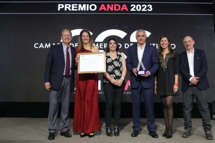 Cámara de Comercio de Santiago, galardonada del Premio ANDA, proyecta ventas de e-commerce por US$ 11.500 millones en 2024