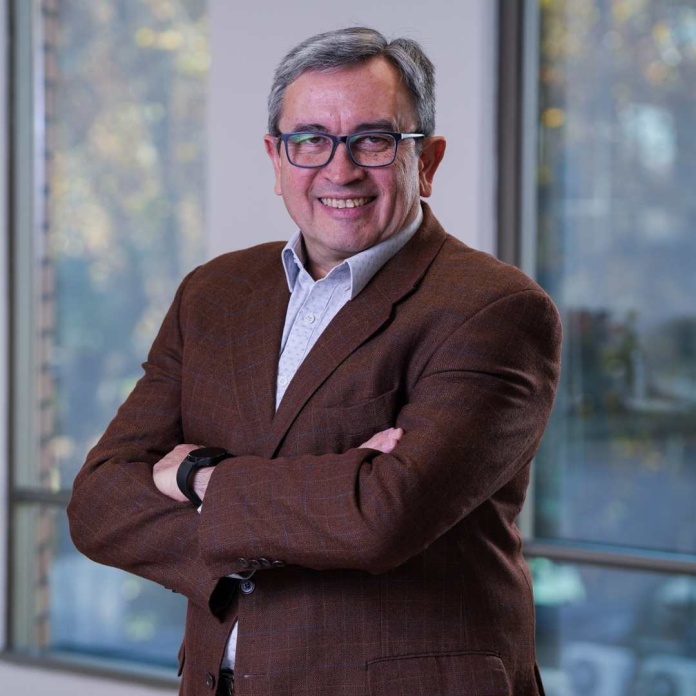 Abner de la Guarda de Epson “Buscamos siempre ir un paso más allá de la normativa medioambiental”