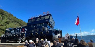Multi X inaugura pontón híbrido que entrará en operación en la región de Aysén