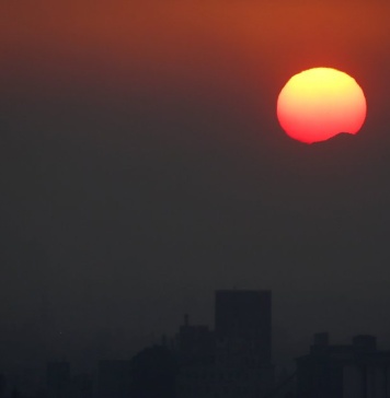 Alerta Roja en Santiago de Chile Ante Impacto de Incendios Forestales en la Calidad del Aire Alerta Roja en Santiago de Chile Ante Impacto de Incendios Forestales en la Calidad del Aire