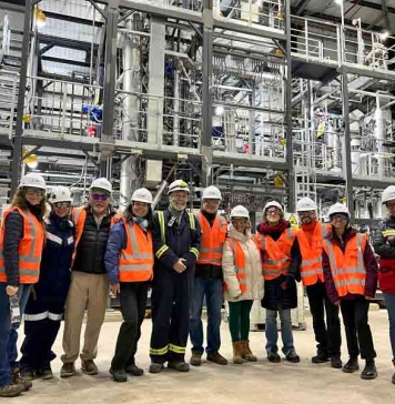 Científicos de Congreso Futuro visitan planta Haru Oni de HIF