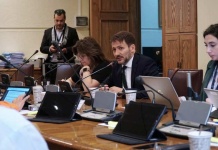 Proyecto de estabilización de tarifas eléctricas es aprobado de forma unánime en la Comisión de Minería y Energía del Senado