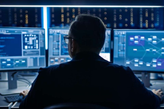 Informe de Schneider Electric revela falta de preparación en el sector industrial para los empleos tecnológicos del futuro