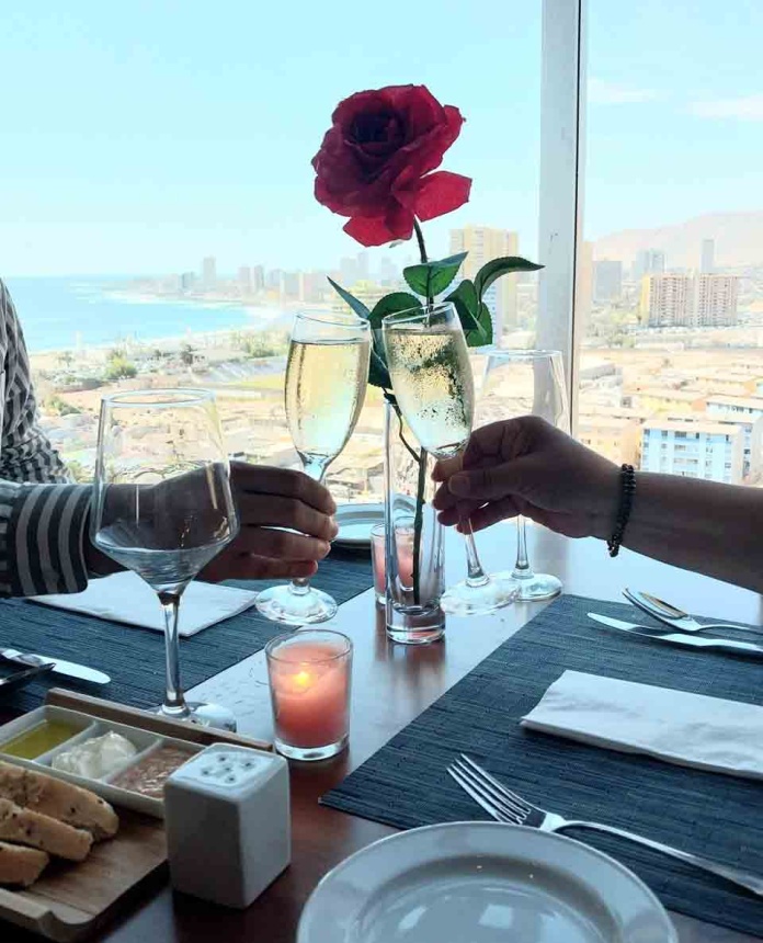 NH Iquique Pacífico invita a celebrar San Valentín con una cena romántica y una noche inolvidable de hotel
