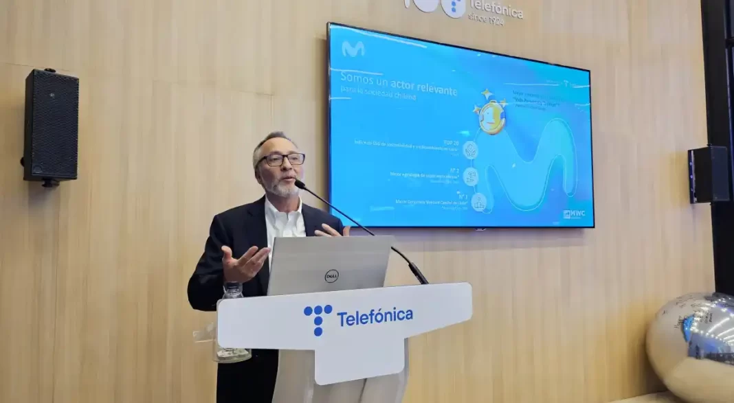 Movistar Chile en Mobile World Congress: “En 2024 todos nuestros clientes de banda ancha hogar estarán en fibra óptica”