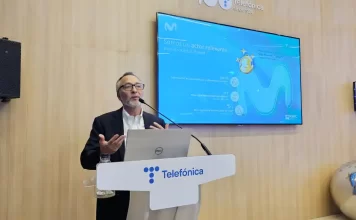 Movistar Chile en Mobile World Congress: “En 2024 todos nuestros clientes de banda ancha hogar estarán en fibra óptica”