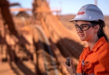 BHP es la primera minera en Chile en superar el 40% de presencia femenina