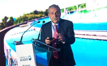 Ex Presidente Eduardo Frei en Congreso ACADES: "Llevamos 10 años con un crecimiento mediocre"