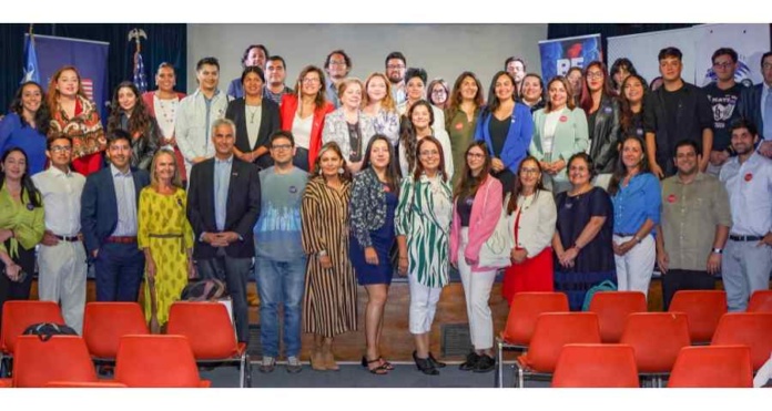 Conversatorios por Bicentenario de relaciones entre Chile y EE. UU. finaliza con exposición sobre la Inteligencia Artificial