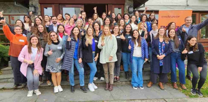 Endeavor Patagonia y Corfo lanzan programa 'Emprendedoras Los Lagos: De Idea a Capital' para fortalecer emprendimientos en la región
