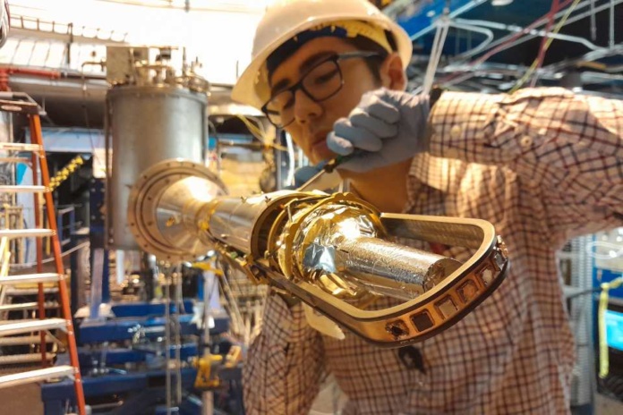 Por primera vez en la historia científicos chilenos lideran experimento de física nuclear en Estados Unidos Por primera vez en la historia científicos chilenos lideran experimento de física nuclear en Estados Unidos