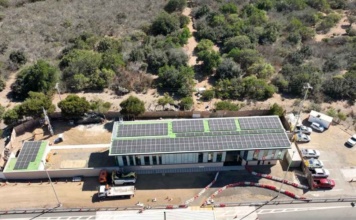 Camino Nogales Puchuncaví apuesta por la energía renovable con la instalación de 167 paneles fotovoltaicos en sus oficinas