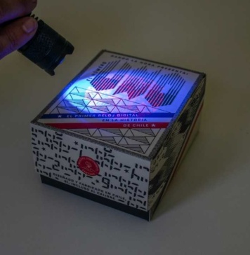 El empaque del primer reloj digital fabricado en Chile incluye una sorpresa de HP