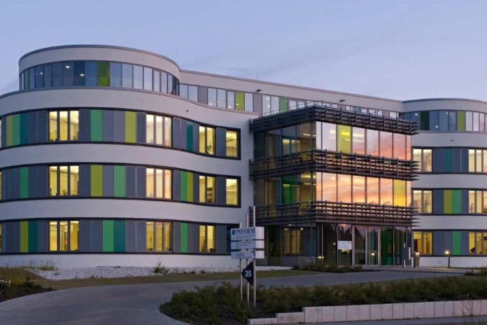 Alianza entre INFORM y GeoVictoria promete potenciar la planificación de turnos laborales gracias al uso de la IA