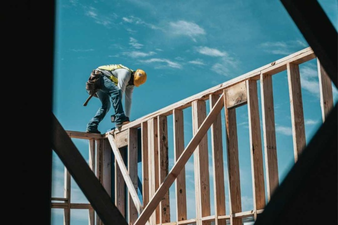 Especialistas creen que calificación energética aportaría para hacer frente a la crisis de la construcción