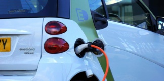 Seguros para autos eléctricos: Claves y principales consideraciones