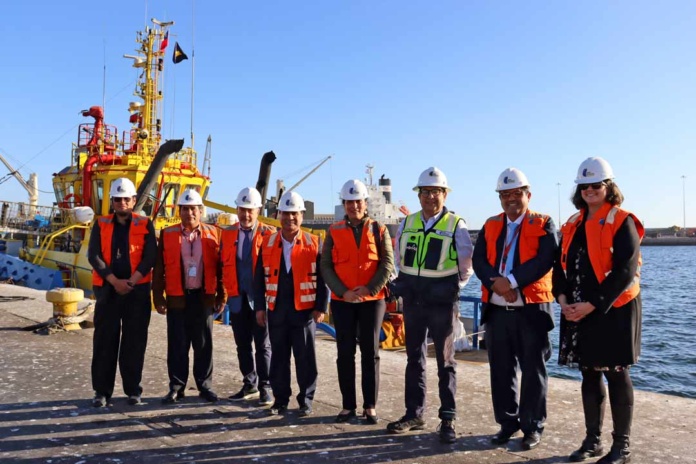 Delegación de la Gobernación de Oruro visitó Puerto Antofagasta