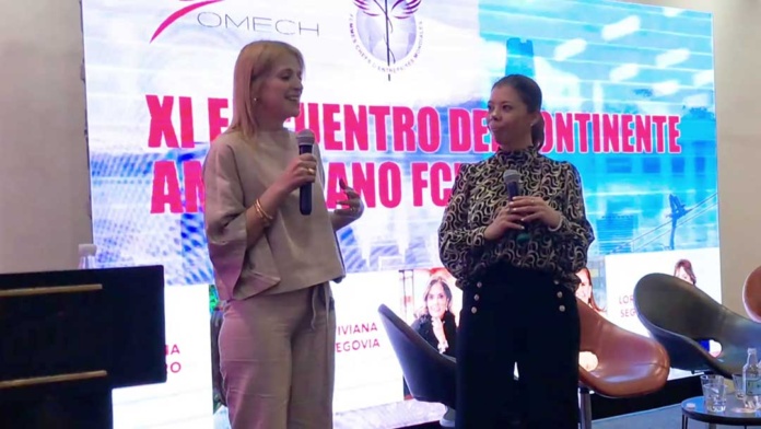 Melissa Delli-Rocili Regala Tres Becas en el XI Encuentro del Continente Americano FCEM