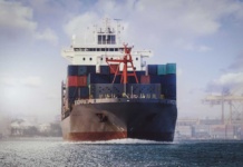 Puertos del Este de China afectados por Tifón Gaemi