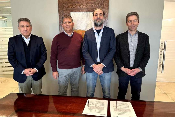 Asociación Chilena de Desalación y Reúso (ACADES) firma acuerdo de cooperación con su par latinoamericano ALADYR