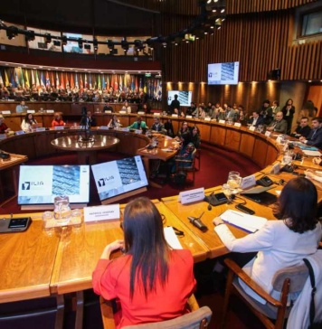 Índice Latinoamericano de Inteligencia Artificial (ILIA) mantiene a Chile, Brasil y Uruguay como líderes en la región