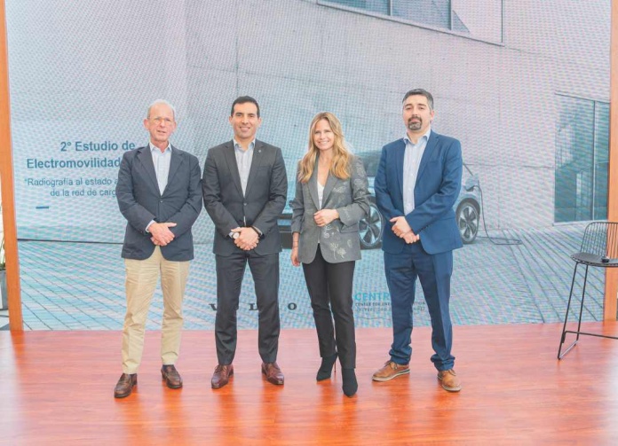 Investigación de Volvo Car Chile y centra UAI destaca los desafíos en la red de carga pública para vehículos eléctricos Investigación de Volvo Car Chile y centra UAI destaca los desafíos en la red de carga pública para vehículos eléctricos