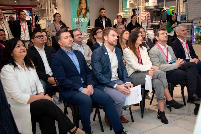 Ripley utiliza energía renovable en el 62% de sus locales comerciales y centro de distribución