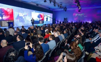 Summit País Digital XII recibe a más de 2.500 asistentes en su primera jornada Summit País Digital XII recibe a más de 2.500 asistentes en su primera jornada