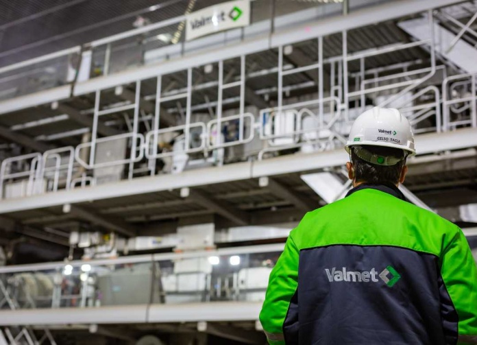 Valmet, se impone en premio Destaques 2024 del sector de celulosa y el papel