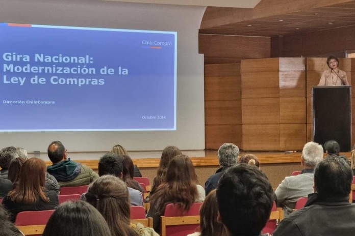 ChileCompra realizó capacitaciones para compradores y proveedores de la Región de Antofagasta sobre los cambios de la nueva ley que moderniza el sistema de compras públicas ChileCompra realizó capacitaciones para compradores y proveedores de la Región de Antofagasta sobre los cambios de la nueva ley que moderniza el sistema de compras públicas