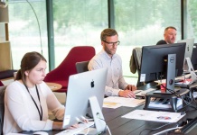 Encuesta muestra potencial del trabajo presencial a la hora de conseguir un ascenso Encuesta muestra potencial del trabajo presencial a la hora de conseguir un ascenso