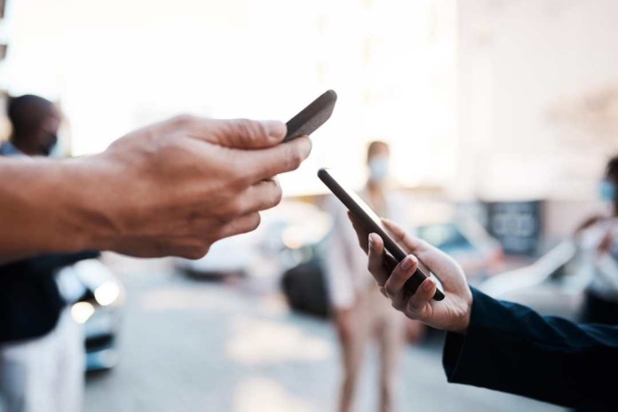 La mejora de la eficiencia interna impulsa al 67% de las Telcos a adoptar la IA