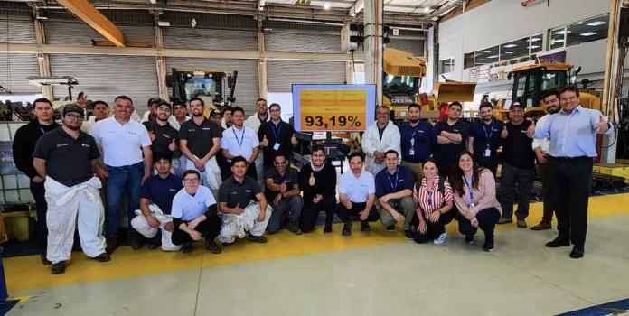 Maquinaria: Exclusivo programa de John Deere Certifica dos talleres de Salfa en Chile