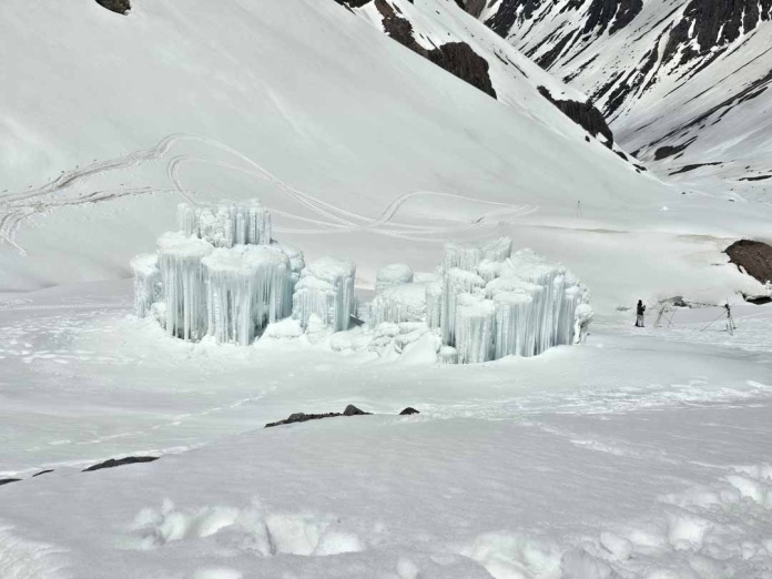 Proyecto Nilus desarrolla siete glaciares artificiales de hielo y acumula 15.000 m3 de agua para enfrentar escasez hídrica