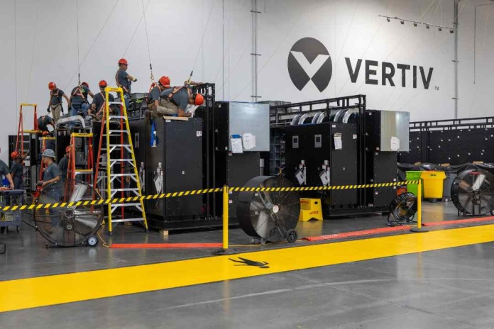 Vertiv amplía su capacidad de producción con una nueva planta de fabricación de soluciones de infraestructura Vertiv amplía su capacidad de producción con una nueva planta de fabricación de soluciones de infraestructura