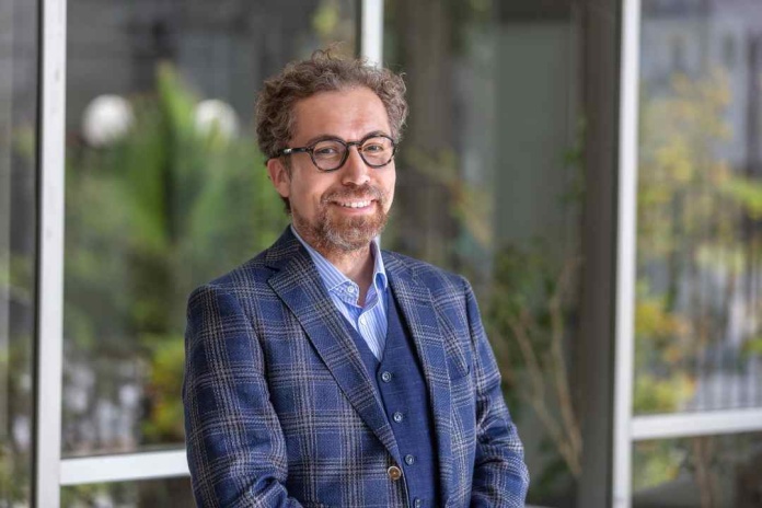 Teletón motor de rehabilitación y biomedicina en Chile Teletón: motor de rehabilitación y biomedicina en Chile