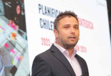 Chiletec en encuentro de la industria tecnológica: “Este sector está siendo clave para reactivar el crecimiento del país pero falta más impulso del Ejecutivo” Chiletec en encuentro de la industria tecnológica: “Este sector está siendo clave para reactivar el crecimiento del país pero falta más impulso del Ejecutivo”