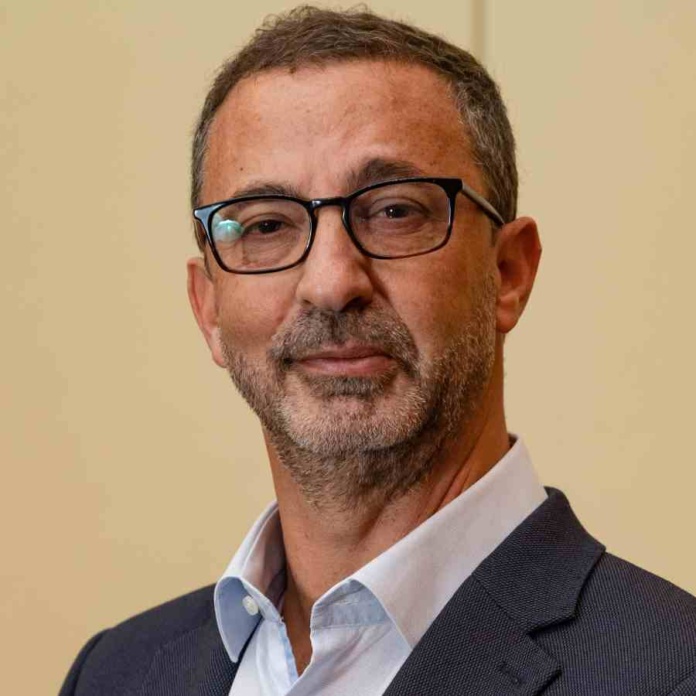 La tercera ola de la IA: Agentes autónomos y personas transformando el futuro del trabajo