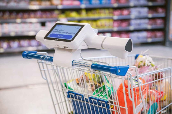 Walmart Chile y Shopic transforman el retail chileno con la implementación de carros inteligentes con IA. Lanzan nuevos carros de supermercado con IA