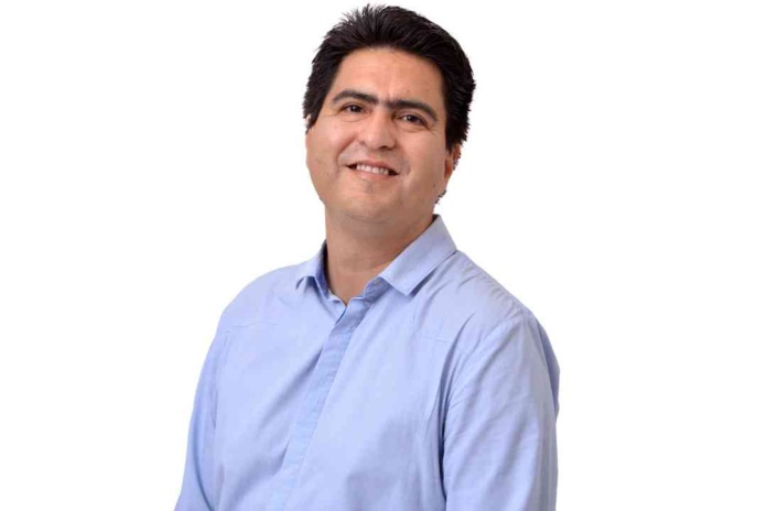 Asume nuevo director del Centro de Transición Energética UAI