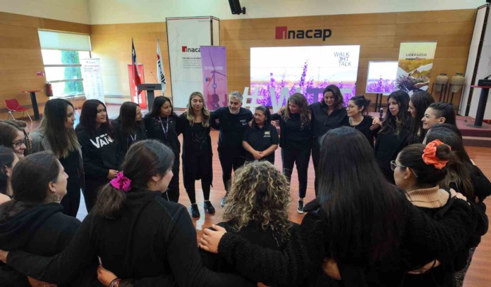 Mujeres de la Región de La Araucanía se Prepararon Para Asumir el Liderazgo en Transición Energética