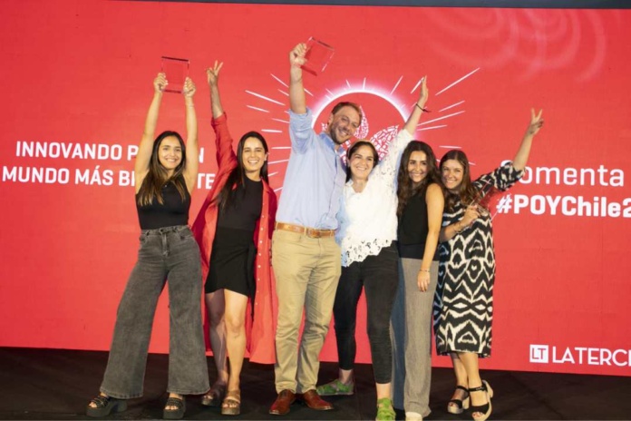 Tres líneas de Agrosuper recibieron el premio “Producto del Año” otorgado por consumidores Tres líneas de Agrosuper recibieron el premio “Producto del Año” otorgado por consumidores