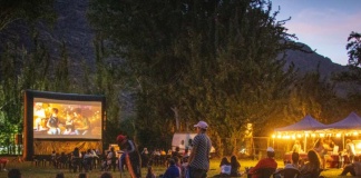 Cine solar: Vecinos de San José de Maipo disfrutaron de funciones gratuitas y al aire libre