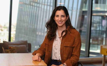 El 47% de las mujeres centennials indicó que siente estrés siempre o muchas veces en el trabajo 