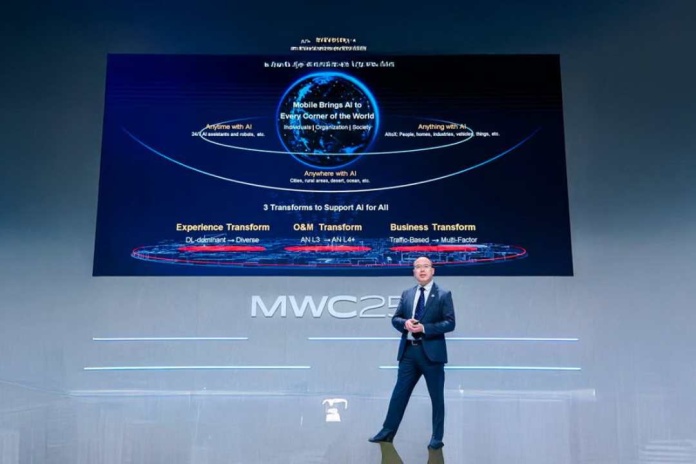 MWC Barcelona 2025 Huawei lanza soluciones 5.5G centradas en Inteligencia Artificial para iniciar la era de la IA móvil