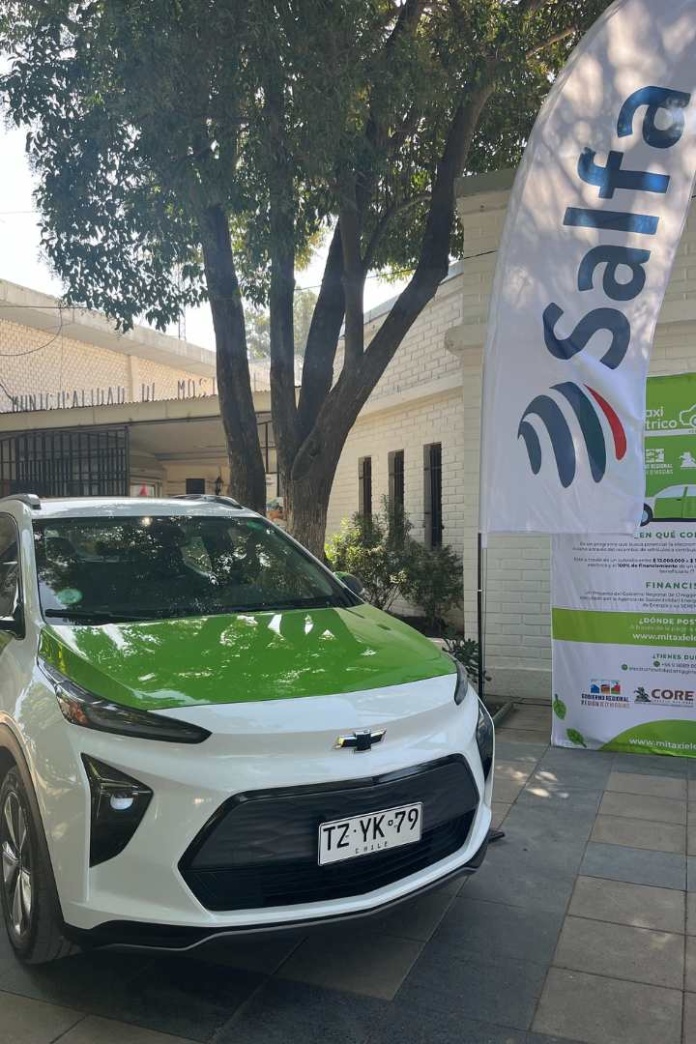 Salfa entrega el primer colectivo eléctrico Chevrolet Bolt EUV en San Francisco de Mostazal