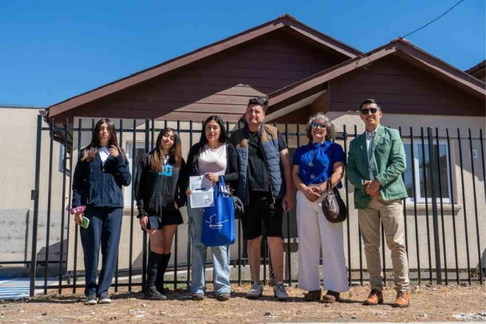 Socios de cooperativa Conavicoop reciben viviendas del proyecto Agustín Abarca en San Carlos