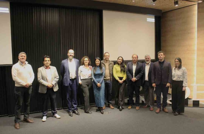 55% de los empleos que se realizan en Biobío pueden acelerar al menos un tercio de sus tareas con IA Generativa