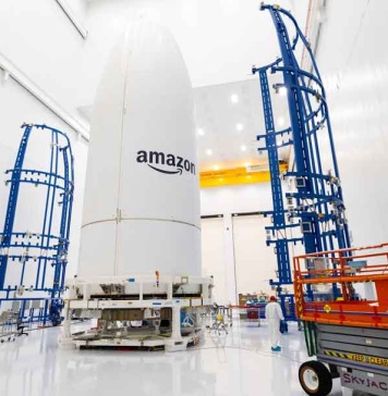 Se lanzan los satélites de Amazon que darán internet en Chile