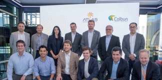Atlas Renewable Energy y Colbún firman acuerdo para importante proyecto de almacenamiento con baterías